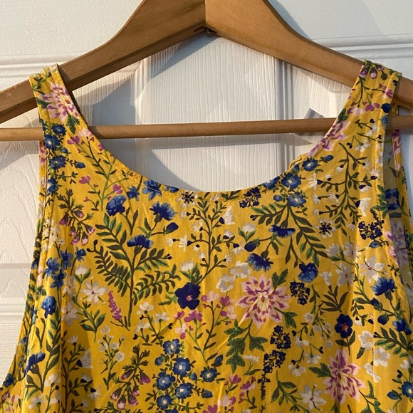 Old navy flowery top size M - Picture 7 of 9